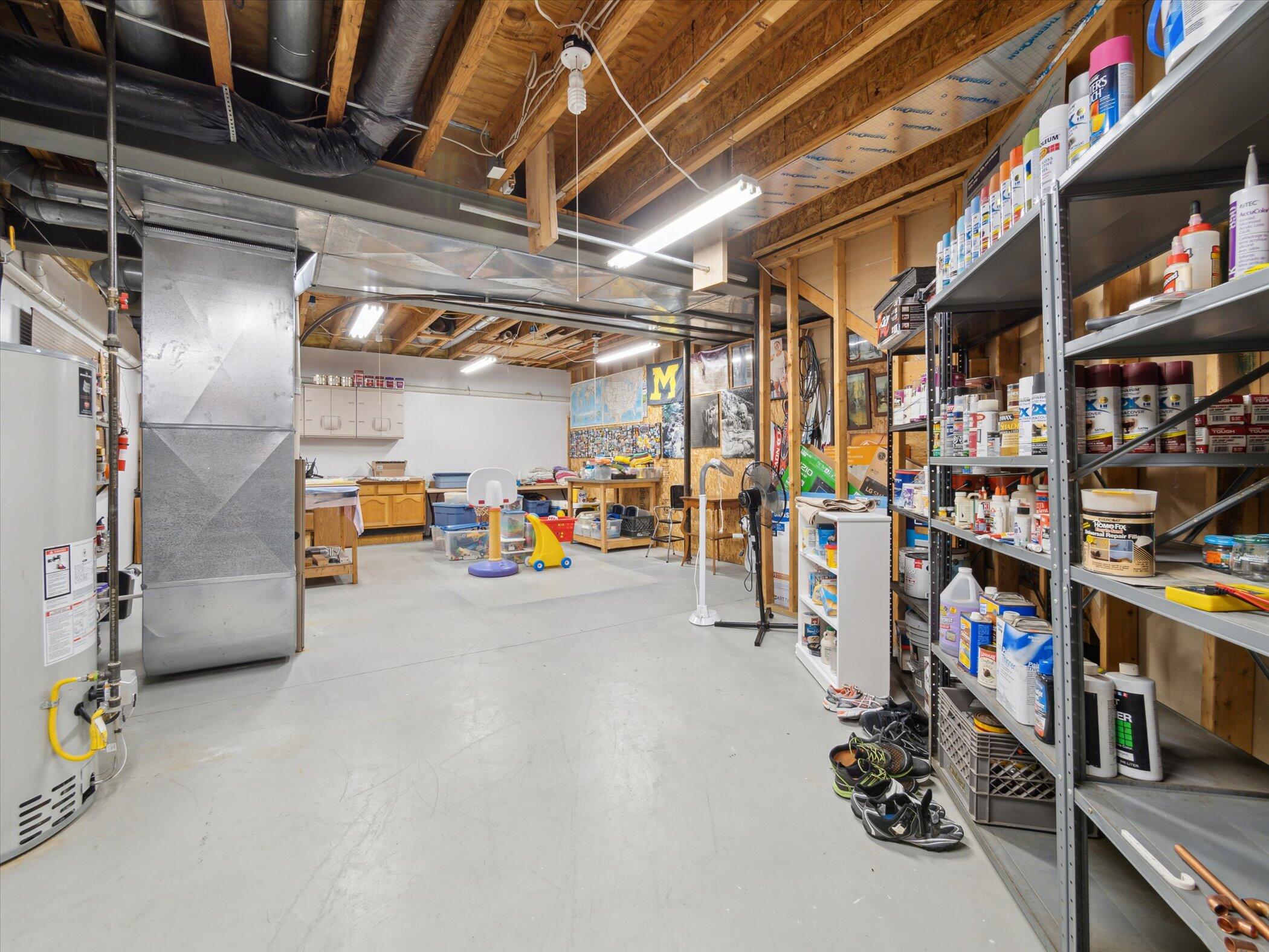 7140 Dell Road Saline, MI 48176 - Photo 46 of 68 43-7140-Dell-Rd-Saline-MI-48176-WindowSt