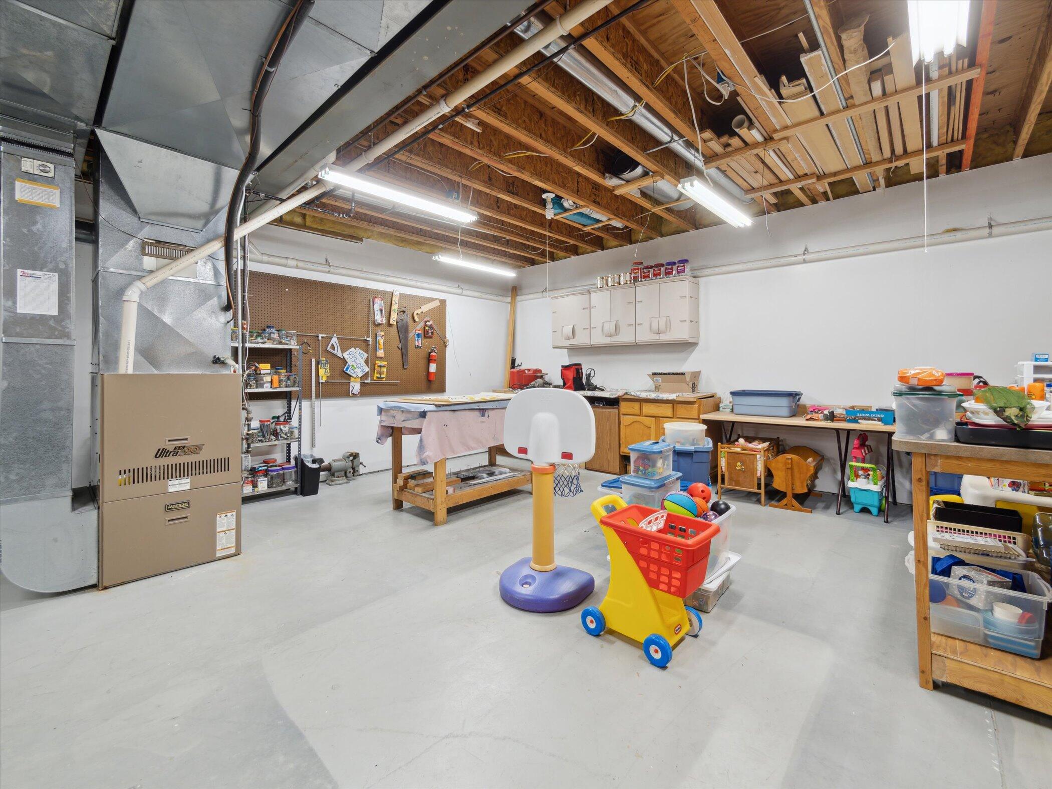 7140 Dell Road Saline, MI 48176 - Photo 47 of 68 44-7140-Dell-Rd-Saline-MI-48176-WindowSt