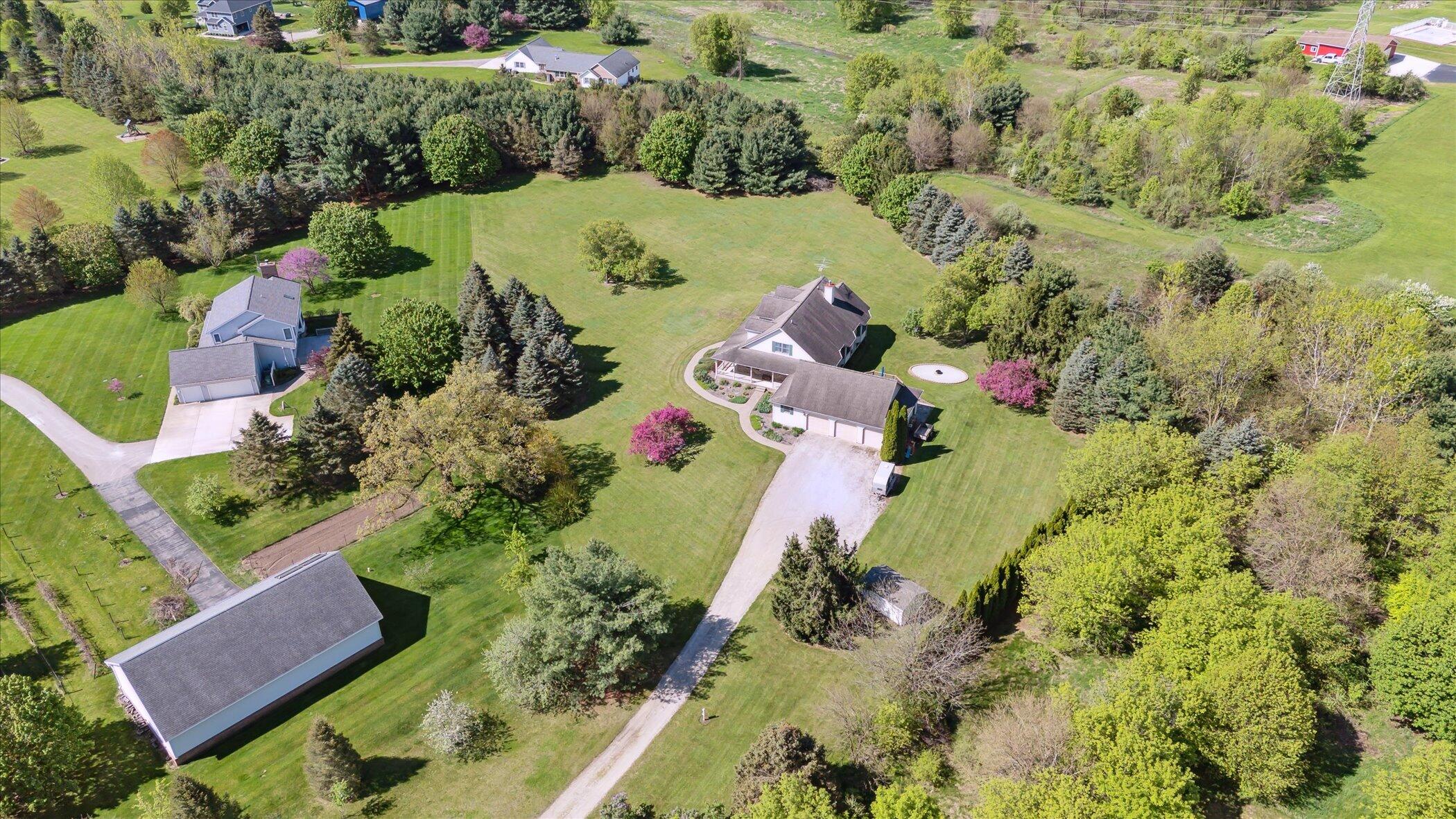 7140 Dell Road Saline, MI 48176 - Photo 65 of 68 68-7140-Dell-Rd-Saline-MI-48176-WindowSt
