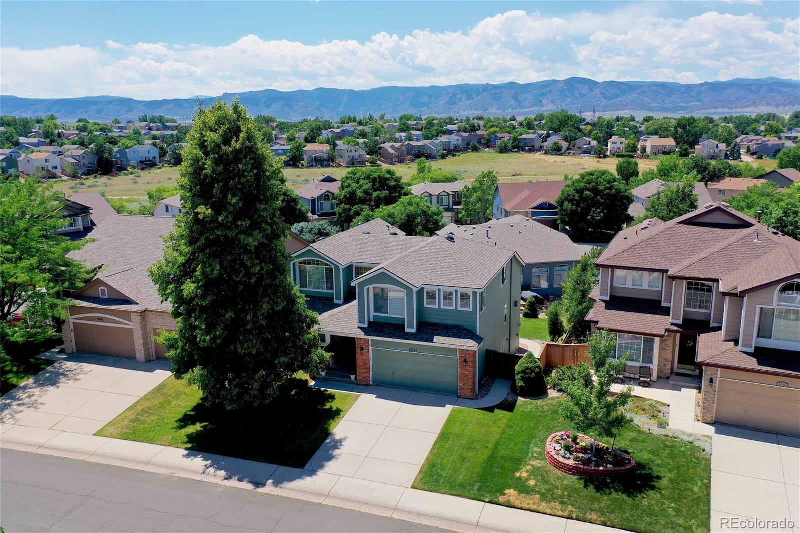 9946 Silver Maple Road Highlands Ranch, CO 80129 - Photo 2 of 40 Gallery Image 2