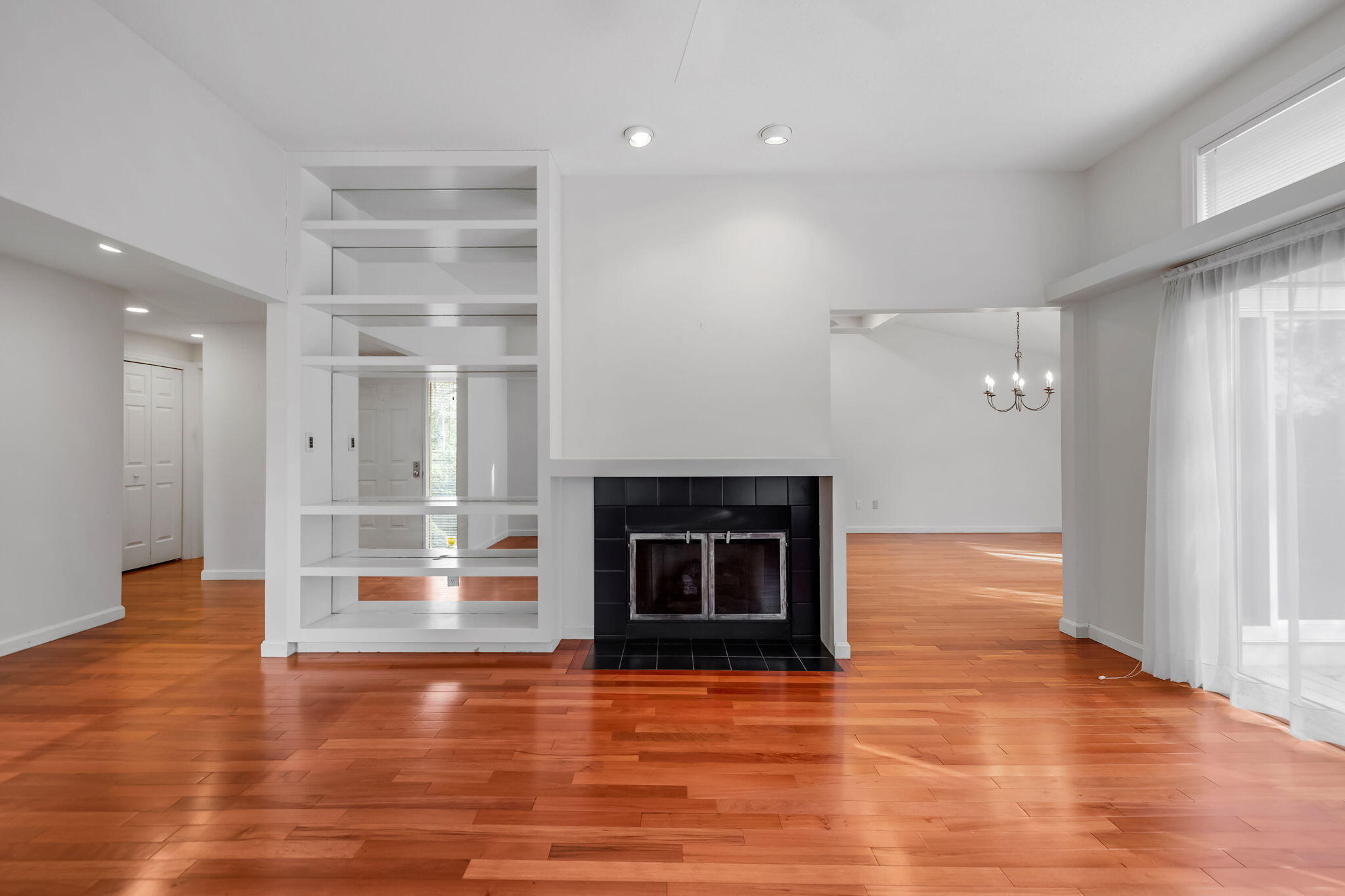 63 Kates Path Yarmouth Port, MA 02675 - Photo 12 of 55 Living Room