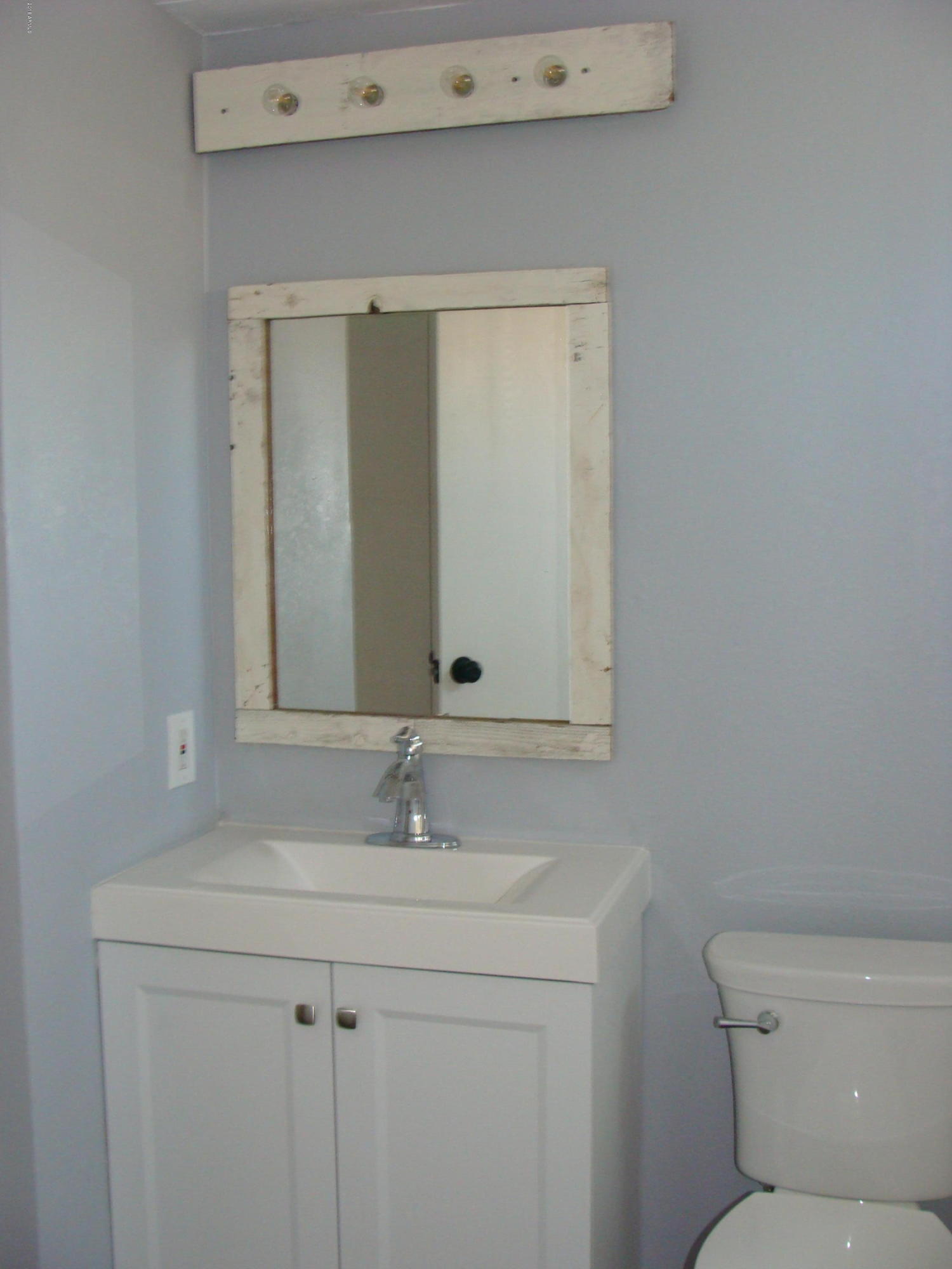 308 South Vista Road Apache Junction, AZ 85119 - Photo 34 of 38 Secondary Bath