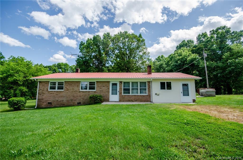 248 Ridgeline Road Union Grove, NC 28689 - Photo 1 of 37 Gallery Image 1