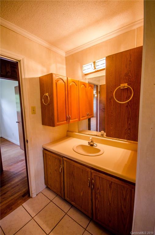 248 Ridgeline Road Union Grove, NC 28689 - Photo 11 of 37 Gallery Image 11