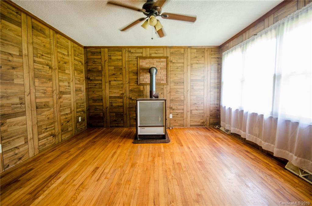 248 Ridgeline Road Union Grove, NC 28689 - Photo 6 of 37 Gallery Image 6