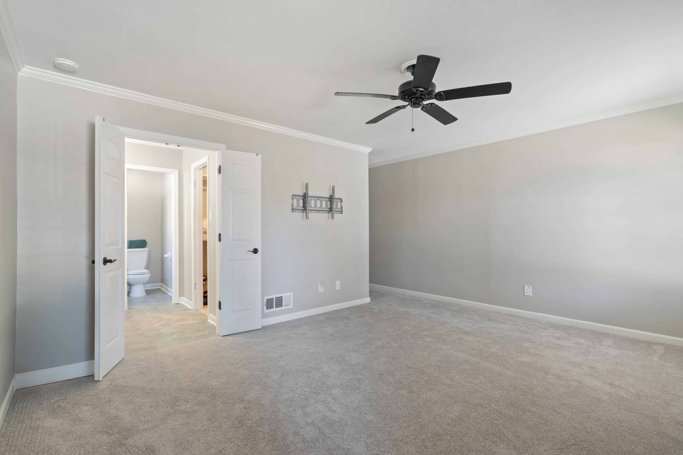 301 Dove Valley Road Collierville, TN 38017 - Photo 20 of 32 a view of empty room with ceiling fan