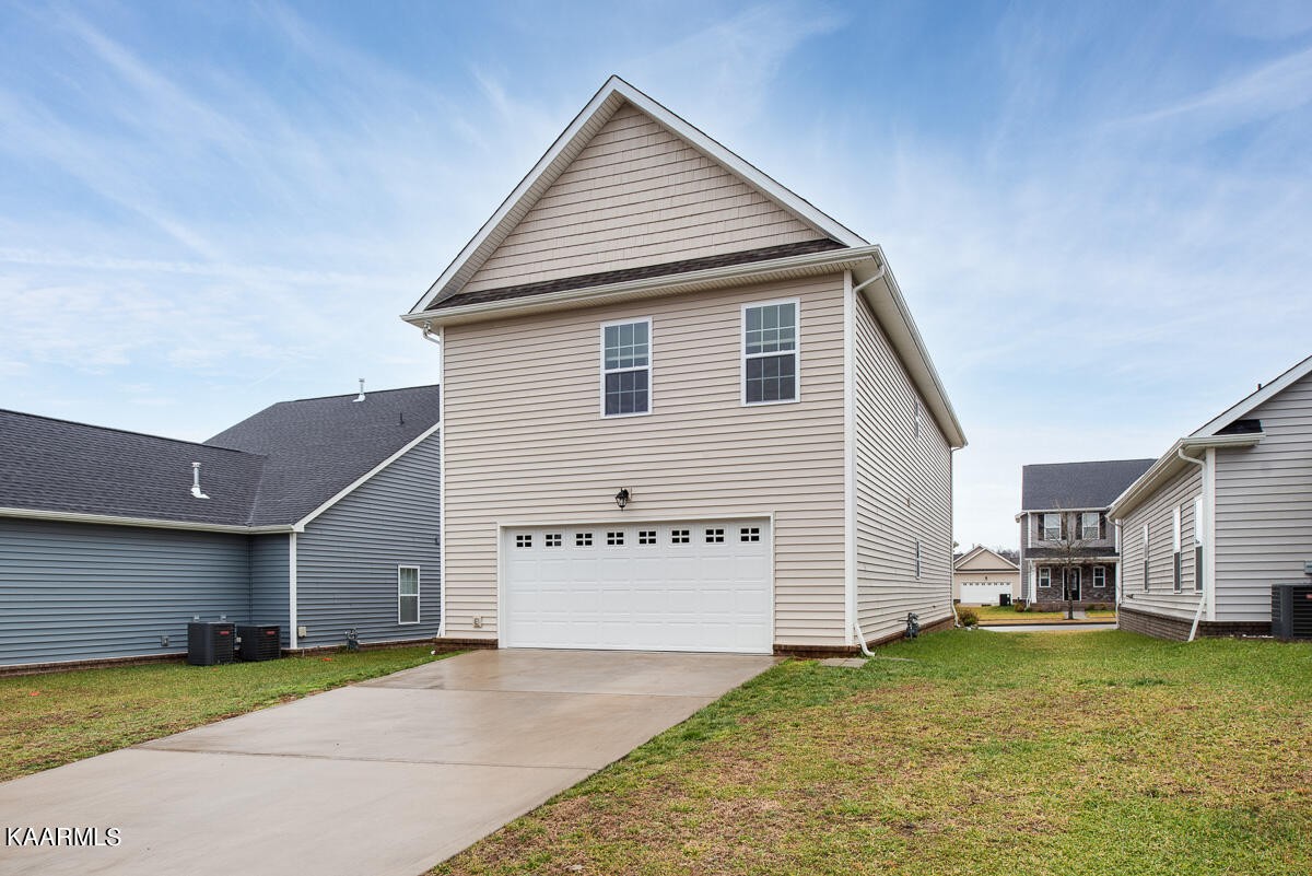 129 Hackberry Street Oak Ridge, TN 37830 - Photo 4 of 19
