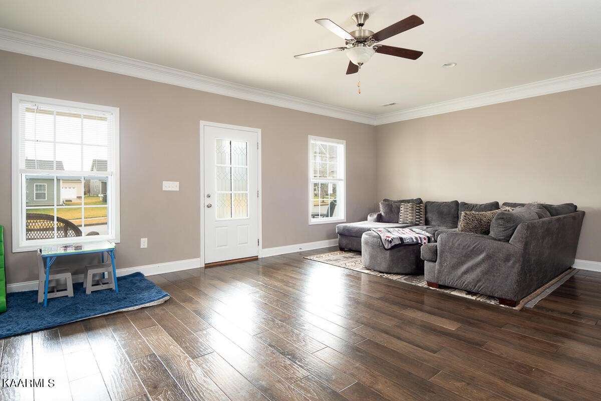 129 Hackberry Street Oak Ridge, TN 37830 - Photo 7 of 19