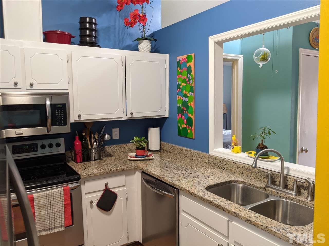 3626 Mill Run Raleigh, NC 27612 - Photo 9 of 22