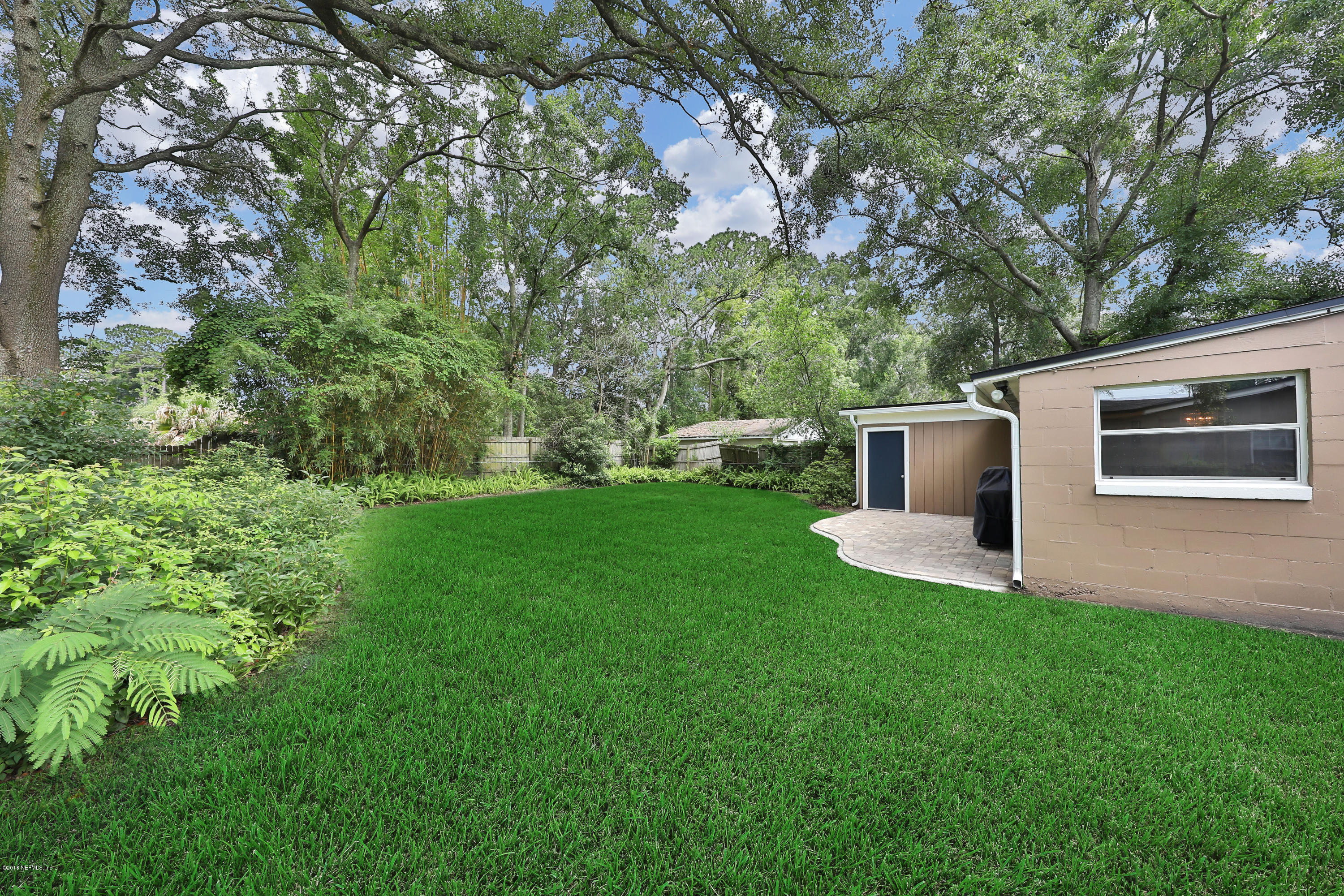 5630 Temple Road Jacksonville, FL 32207 - Photo 18 of 21 966A5927