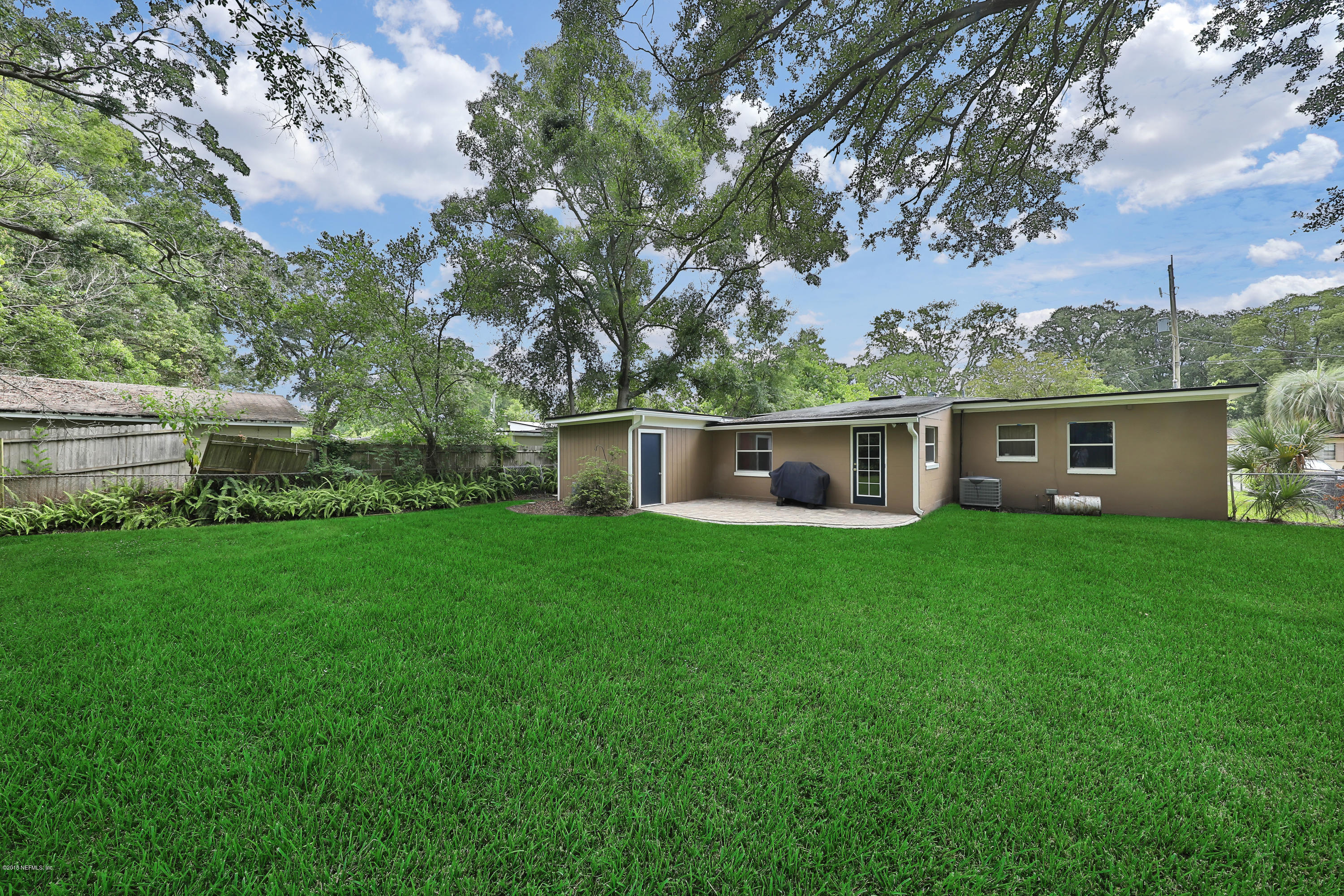 5630 Temple Road Jacksonville, FL 32207 - Photo 19 of 21 966A5928