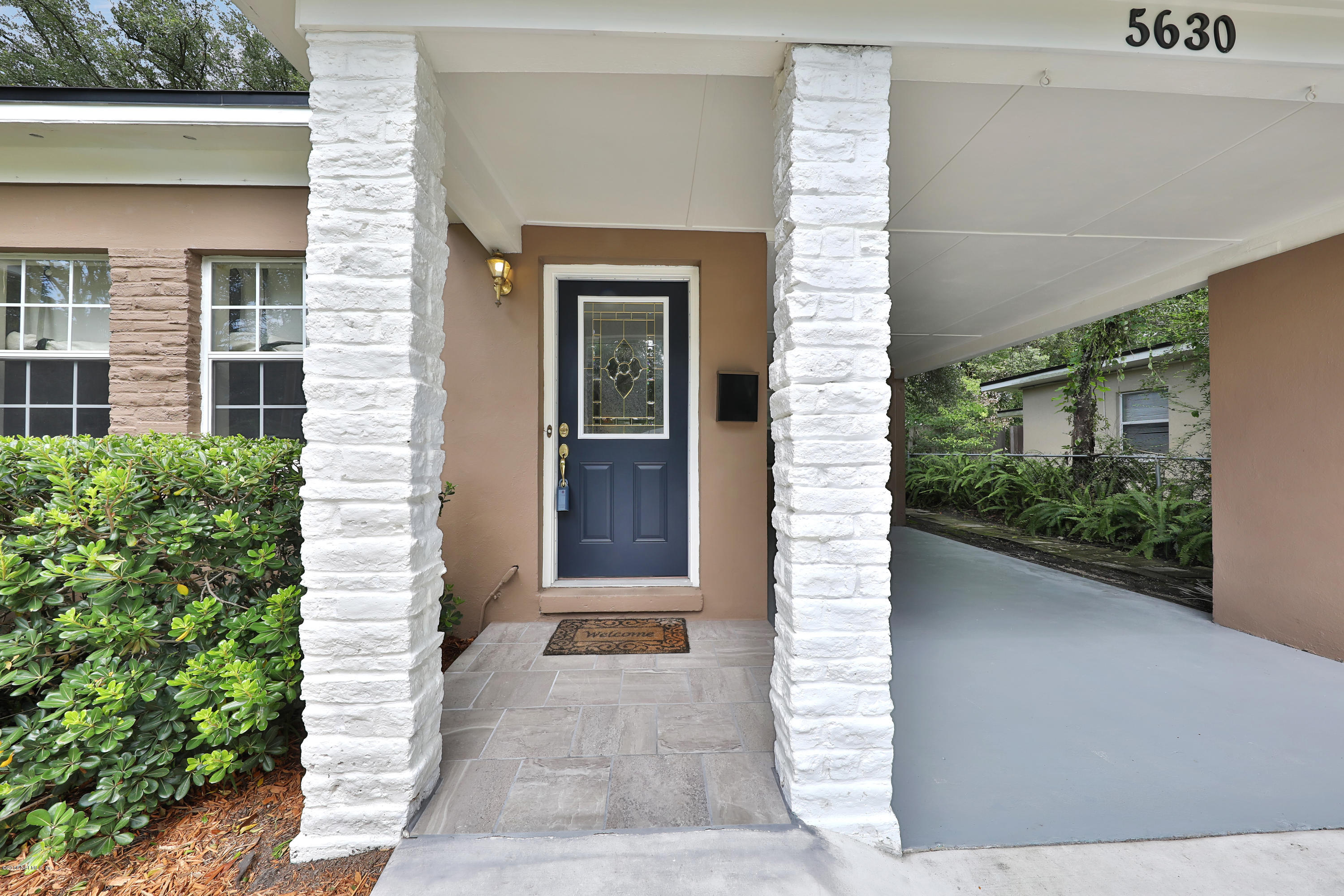 5630 Temple Road Jacksonville, FL 32207 - Photo 4 of 21 966A5930