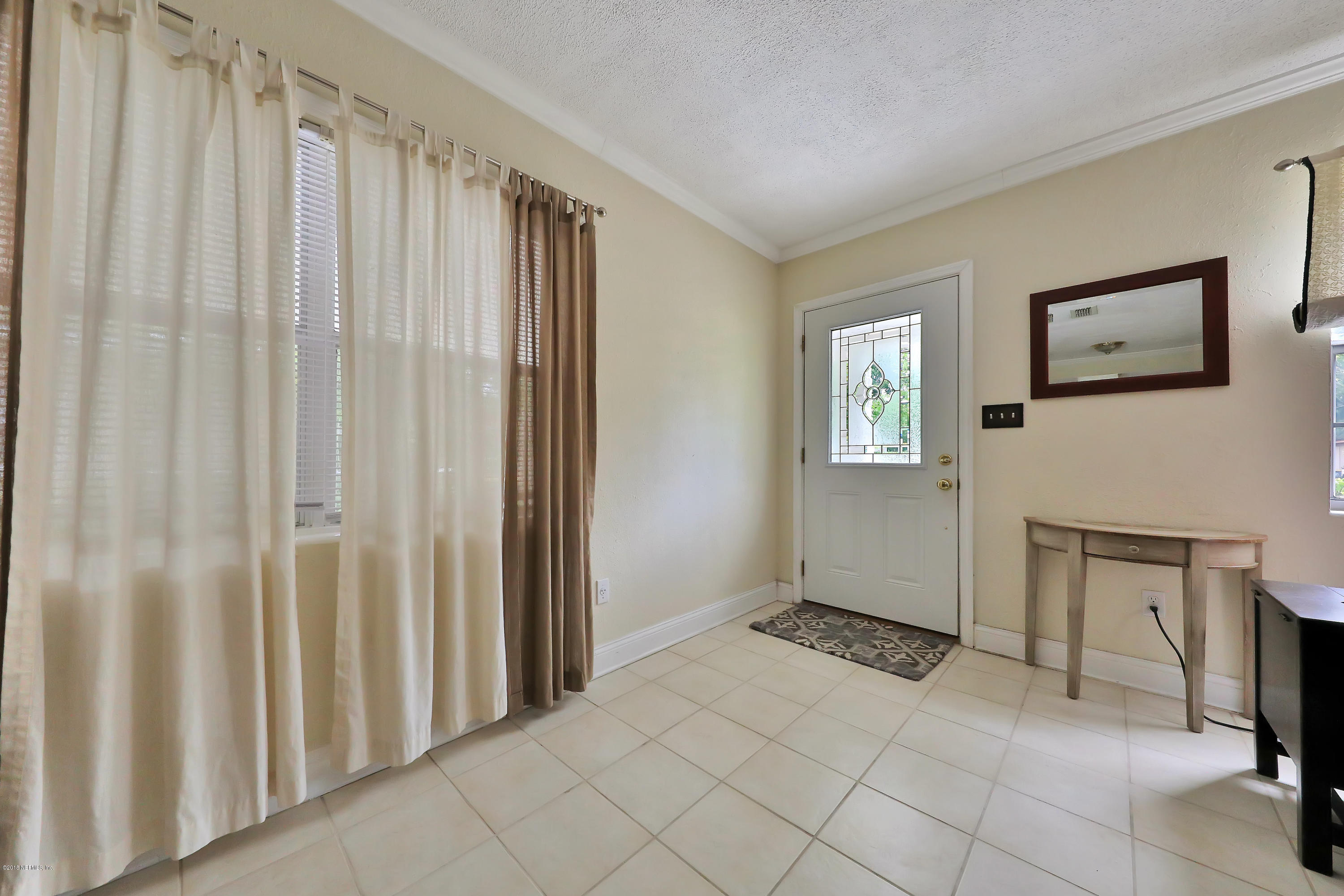 5630 Temple Road Jacksonville, FL 32207 - Photo 5 of 21 966A5926