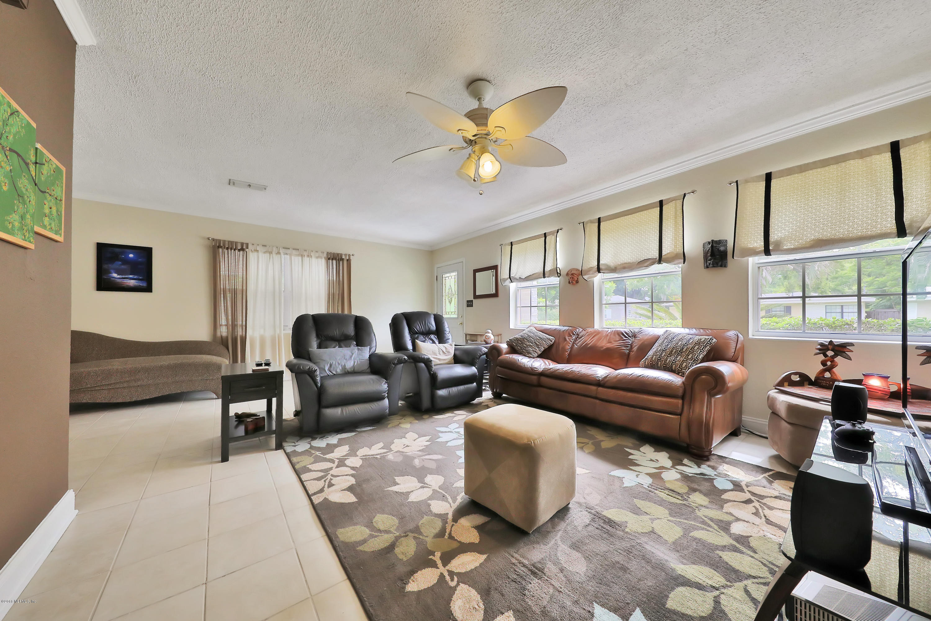 5630 Temple Road Jacksonville, FL 32207 - Photo 7 of 21 966A5925