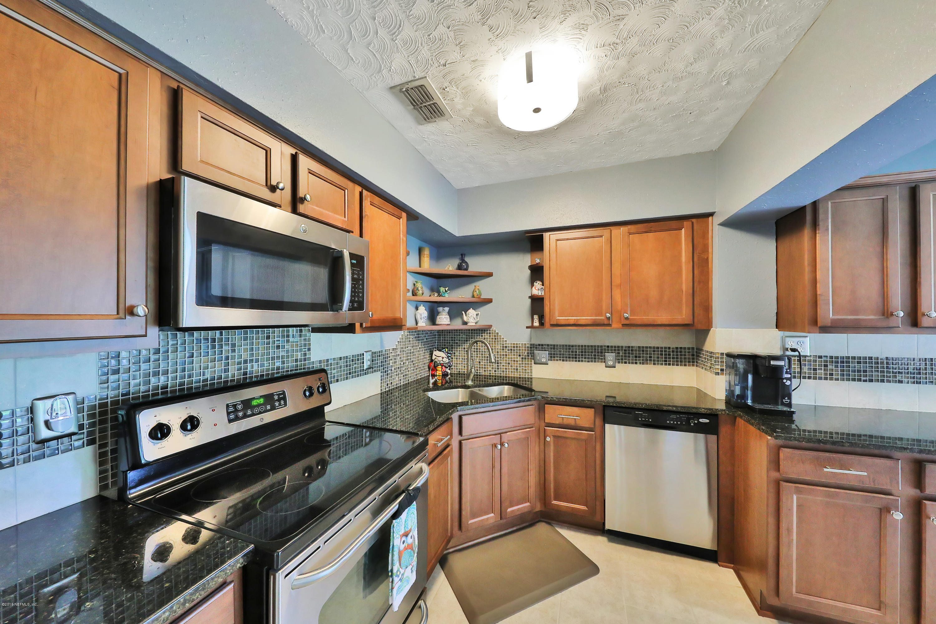 5630 Temple Road Jacksonville, FL 32207 - Photo 10 of 21 966A5918