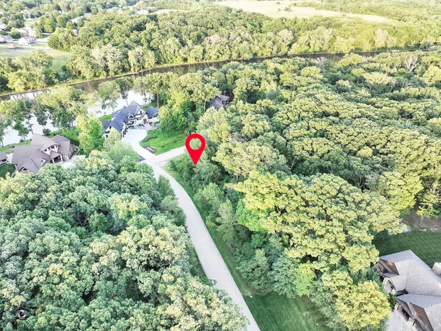 $49,900 | 2008 Indian Trail, Kankakee, IL 60901