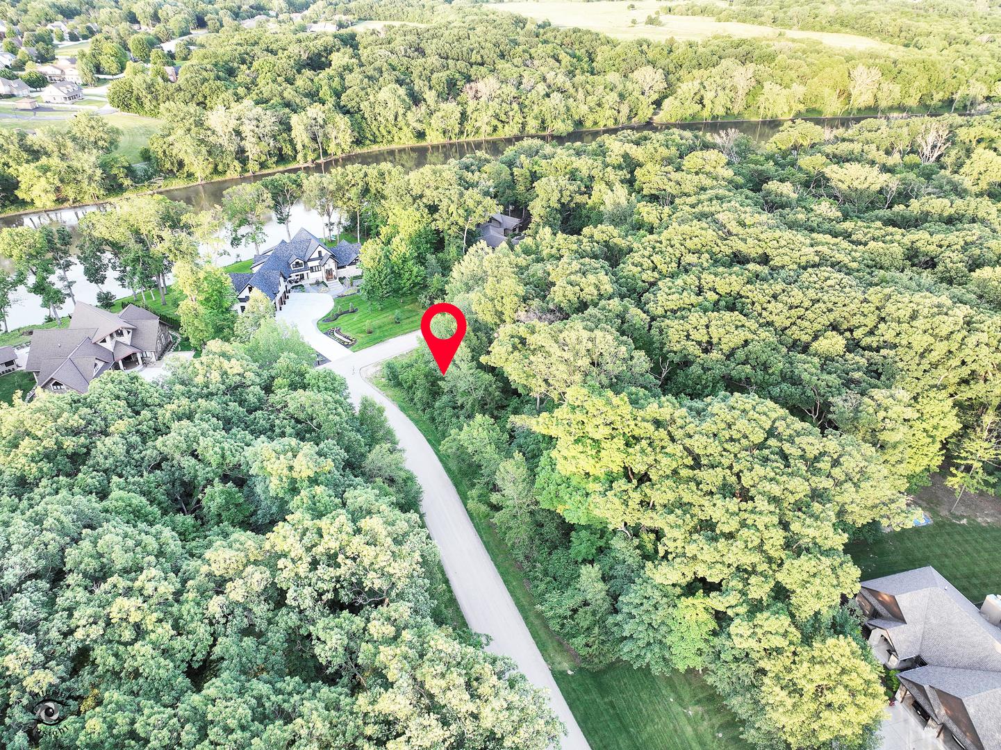 2008 Indian Trail Kankakee, IL 60901 - Photo 12 of 13 a view of a bird bath