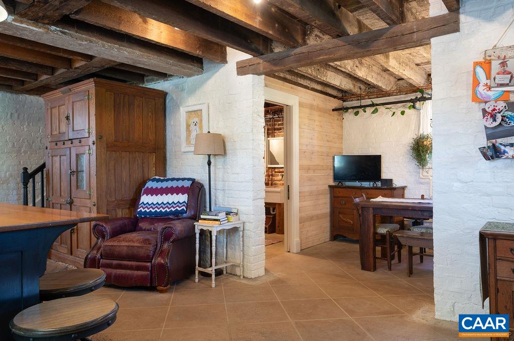 631 Old Rectory Lane Fork Union, VA 23055 - Photo 20 of 65 a view of a livingroom with furniture