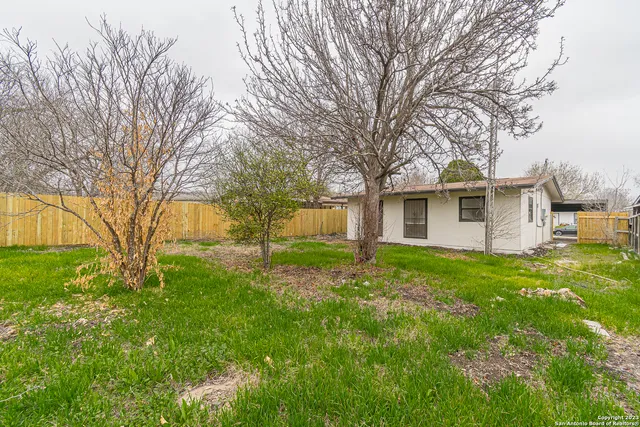 $1,295 | 6142 Lawn Valley Drive, San Antonio, TX 78242