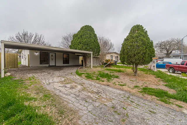 $1,295 | 6142 Lawn Valley Drive, San Antonio, TX 78242