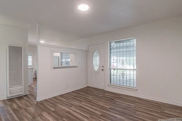 $1,145 | 6142 Lawn Valley Drive, San Antonio, TX 78242