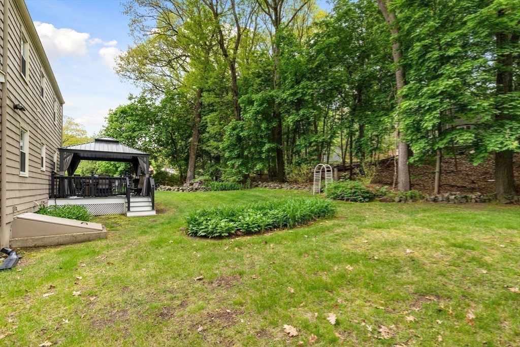 31 Hiawatha Road Woburn, MA 01801 - Photo 25 of 29