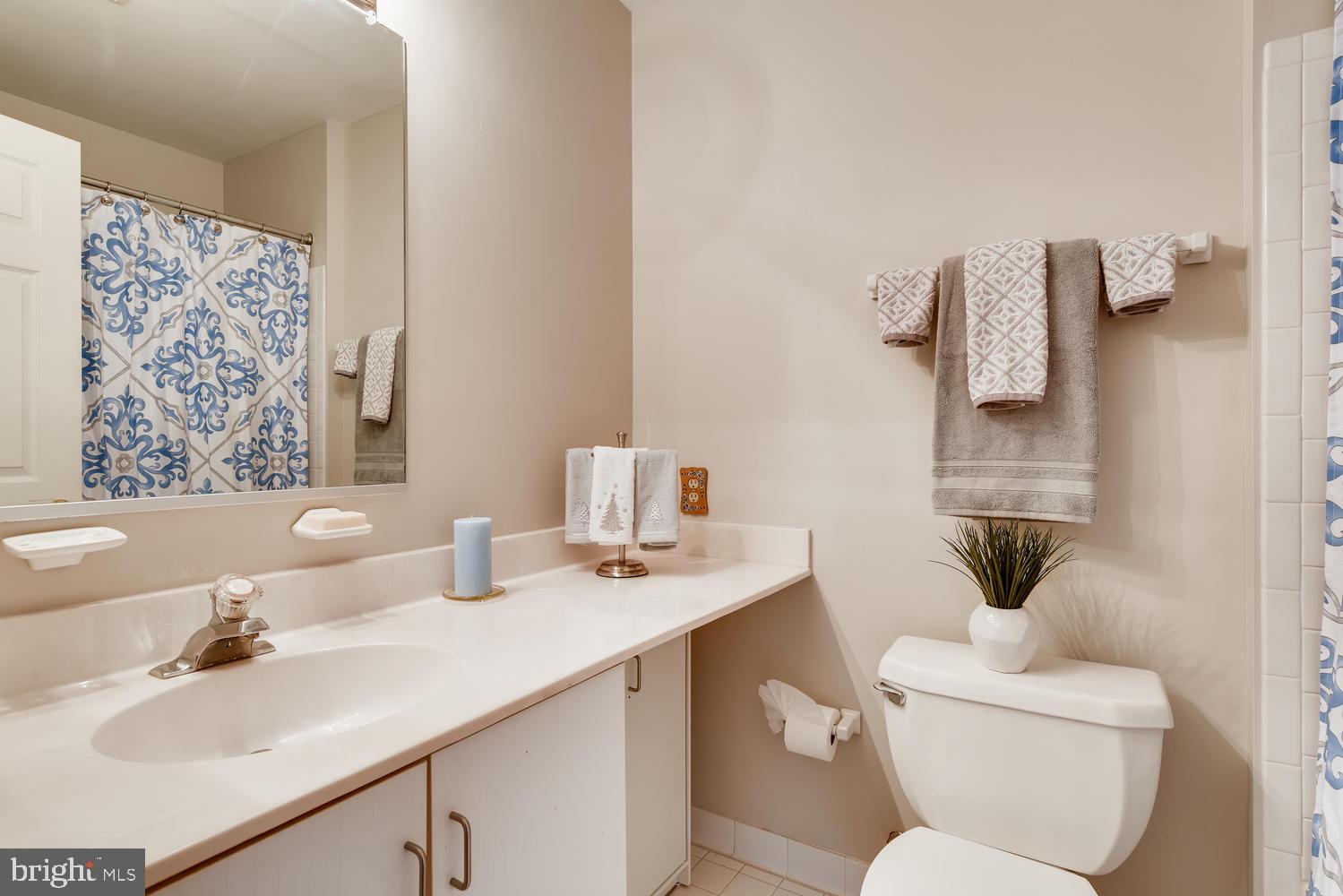 512 Kinsale Road Lutherville-Timonium, MD 21093 - Photo 21 of 37 Full bath second level hall