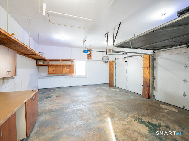 15 Ridgebrook Drive Bridgeport, CT 06606 - Photo 10 of 25