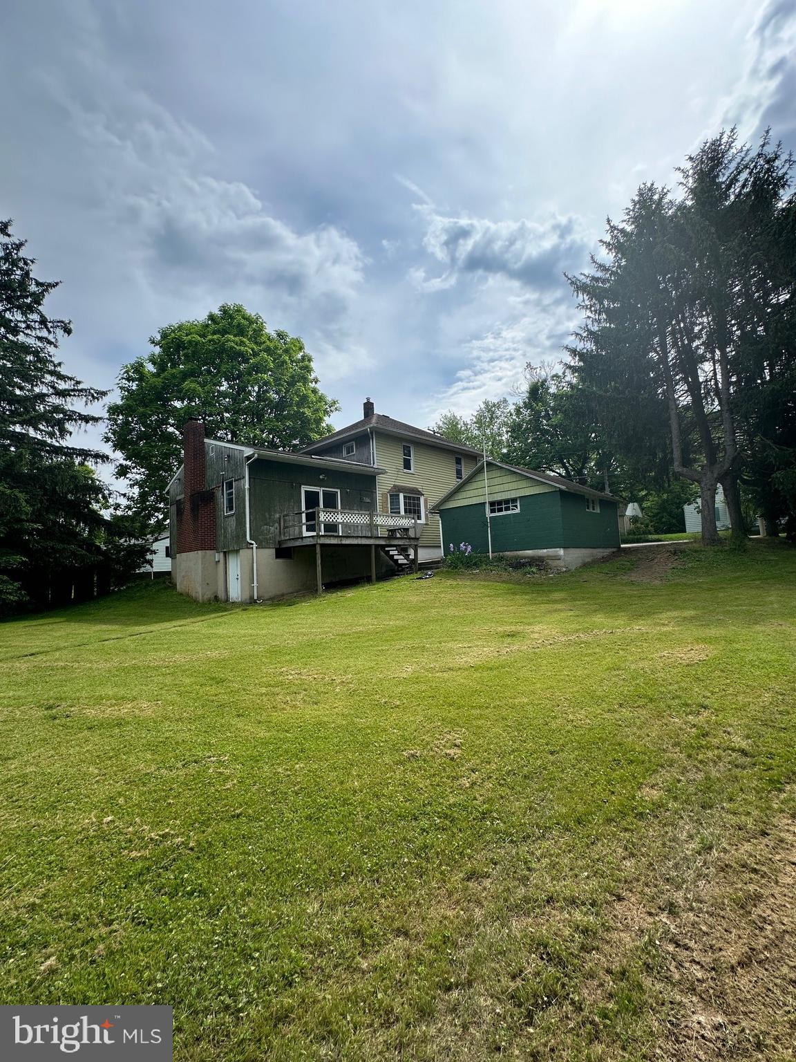 147 Pleasant View Road Hummelstown, PA 17036 - Photo 4 of 35