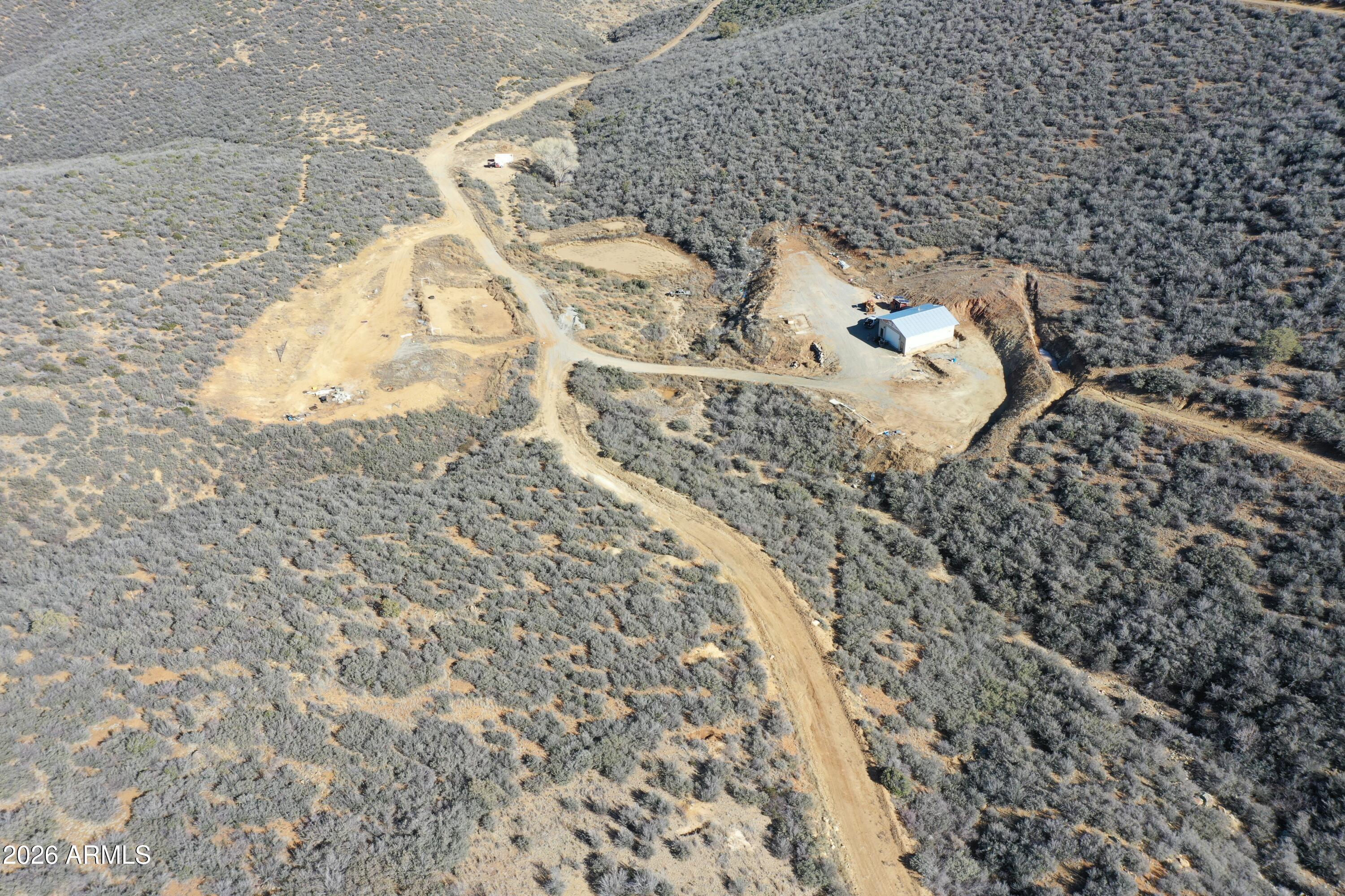 20 Miners Pick Road, Unit 20 Mayer, AZ 86333 - Photo 25 of 64 a bathroom with a bathtub