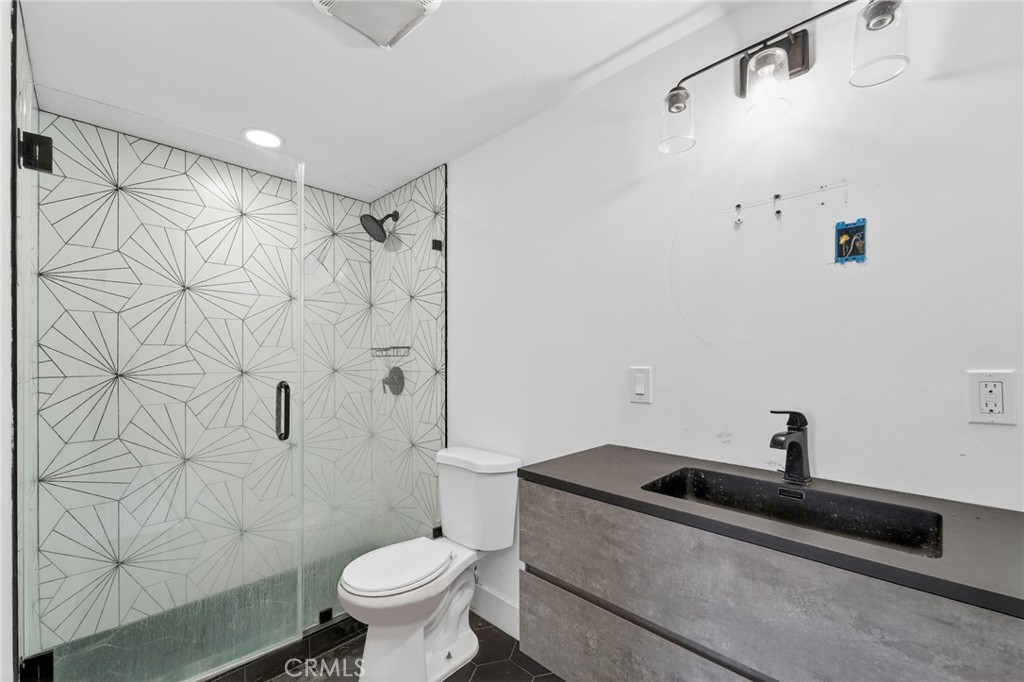 6324 Grape Place Los Angeles, CA 90068 - Photo 34 of 40