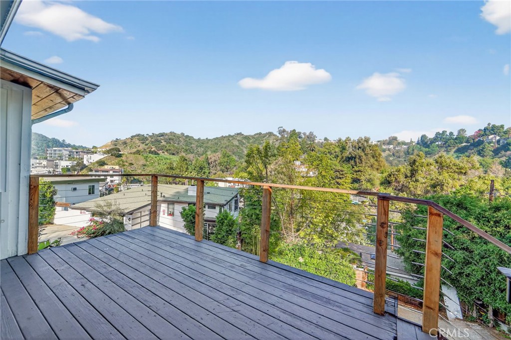 6324 Grape Place Los Angeles, CA 90068 - Photo 36 of 40