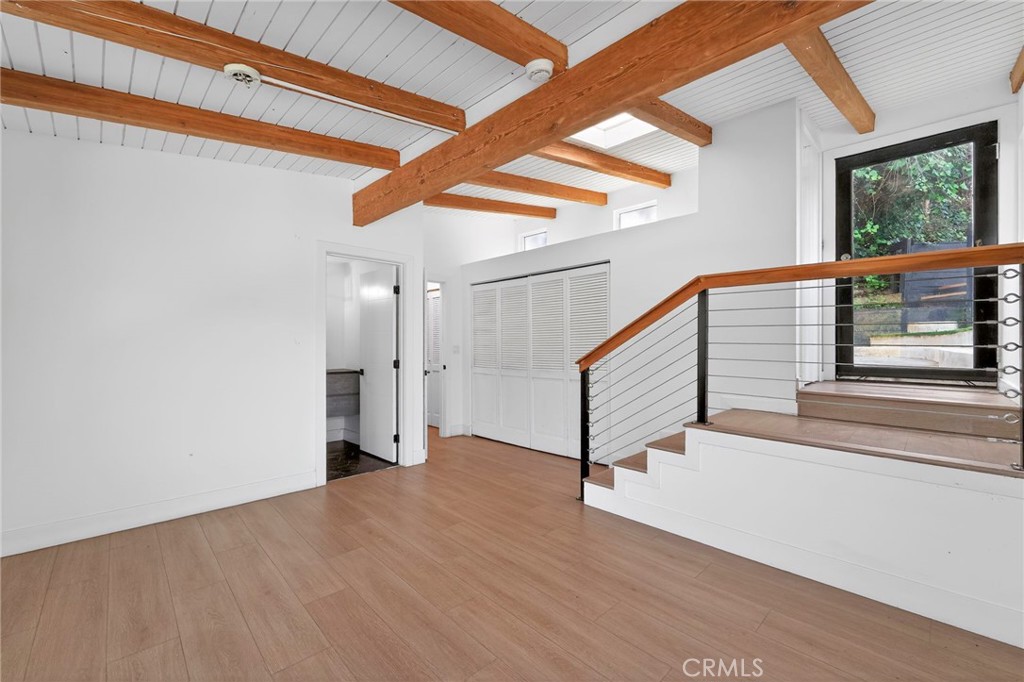 6324 Grape Place Los Angeles, CA 90068 - Photo 7 of 40