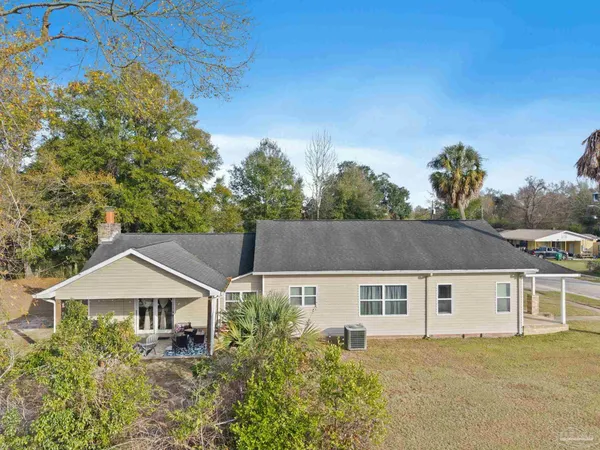 $209,000 | 1705 Poplar Street, Flomaton, AL 36441