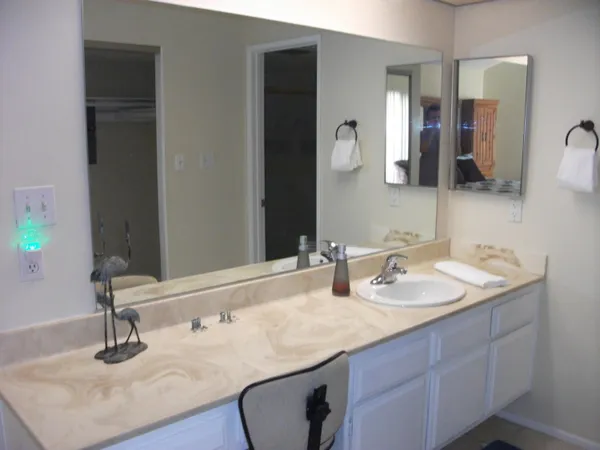 $4,250 | 49181 Eisenhower Drive, Indio, CA 92201