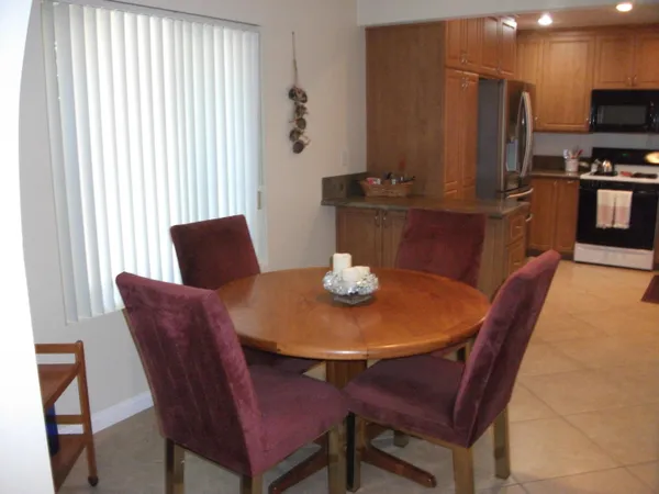 $4,250 | 49181 Eisenhower Drive, Indio, CA 92201