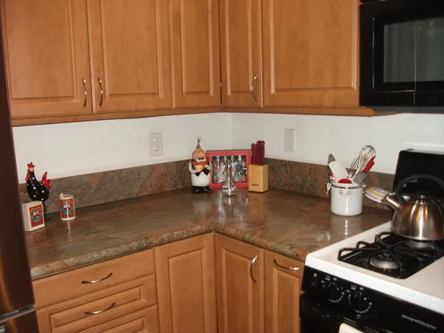 $4,250 | 49181 Eisenhower Drive, Indio, CA 92201