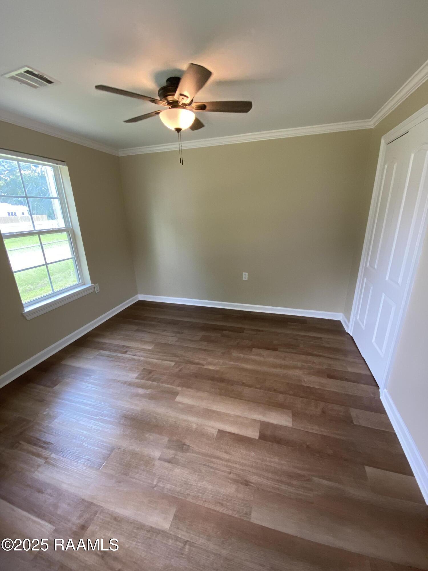 232 Mills Street Scott, LA 70583 - Photo 5 of 15 3