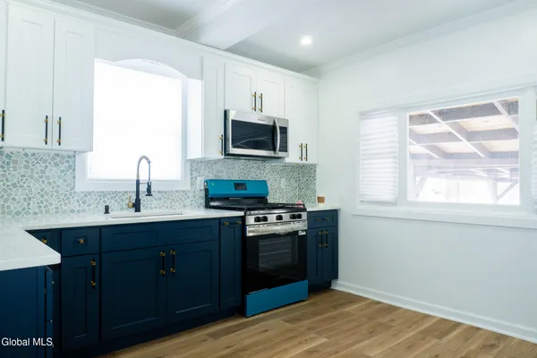 $300,000 | 126 Manchester Road, Schenectady, NY 12304
