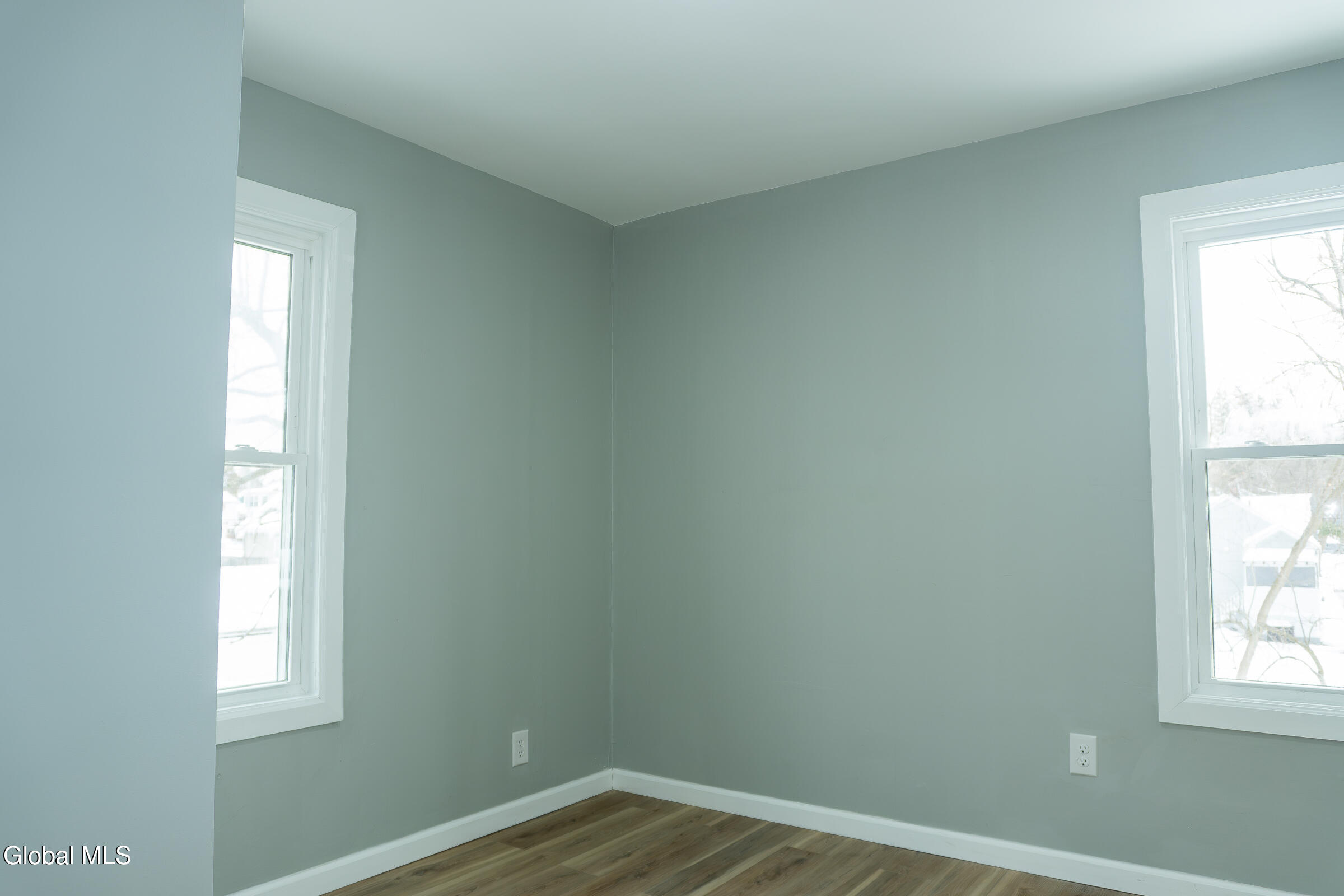 126 Manchester Road Schenectady, NY 12304 - Photo 19 of 39 19