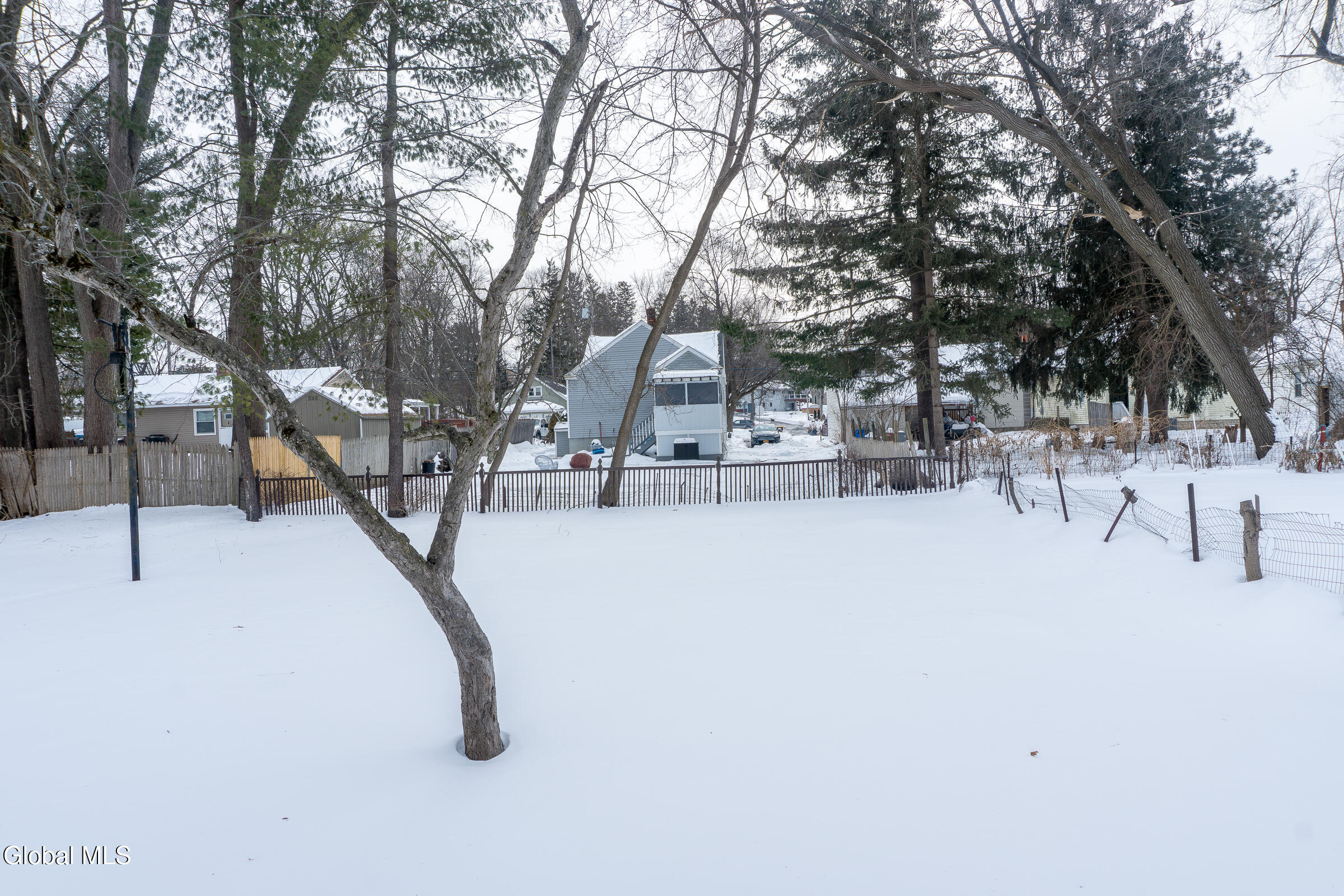 126 Manchester Road Schenectady, NY 12304 - Photo 39 of 39 39