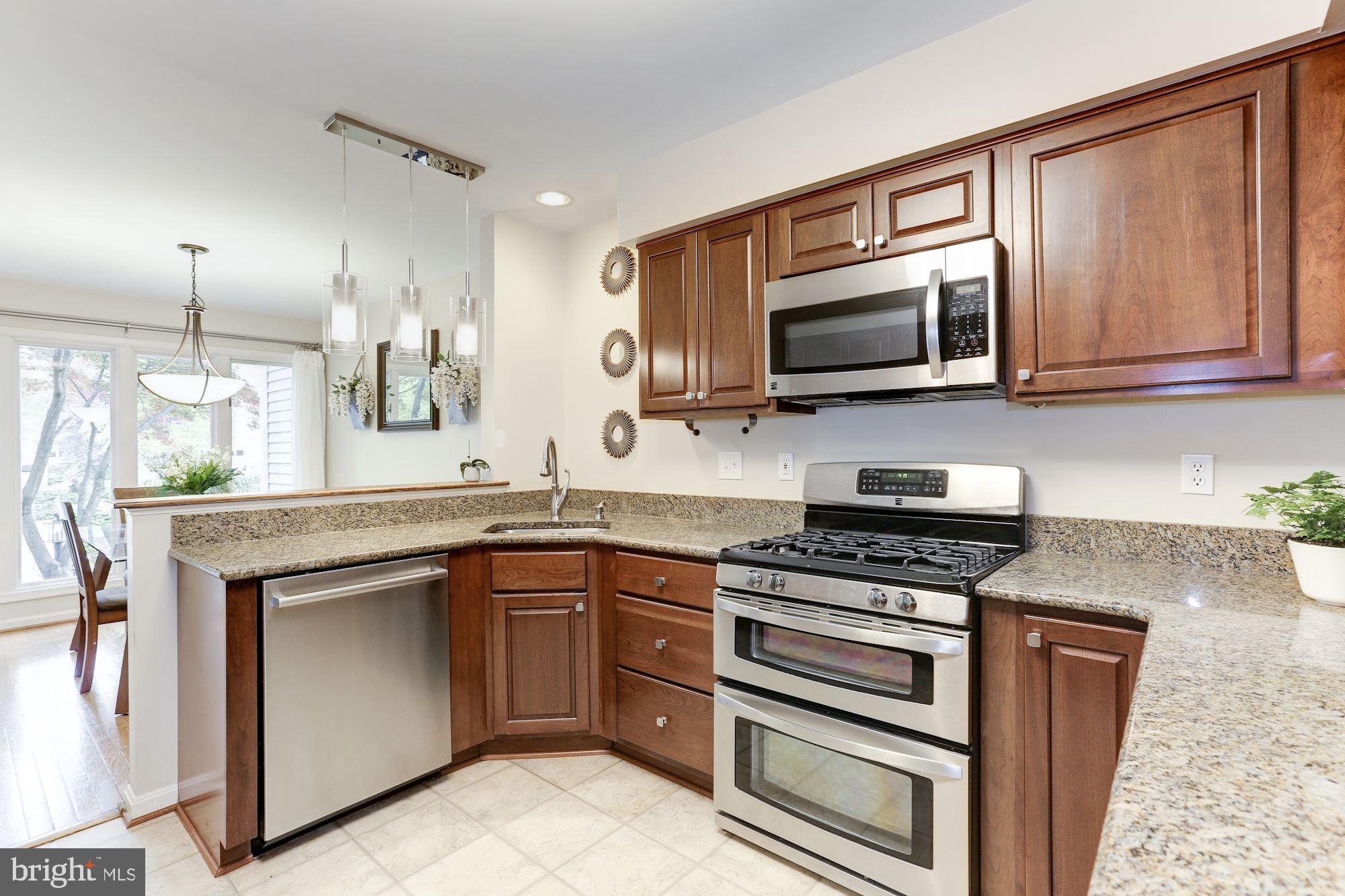 1320 Wedgewood Manor Way Reston, VA 20194 - Photo 22 of 57