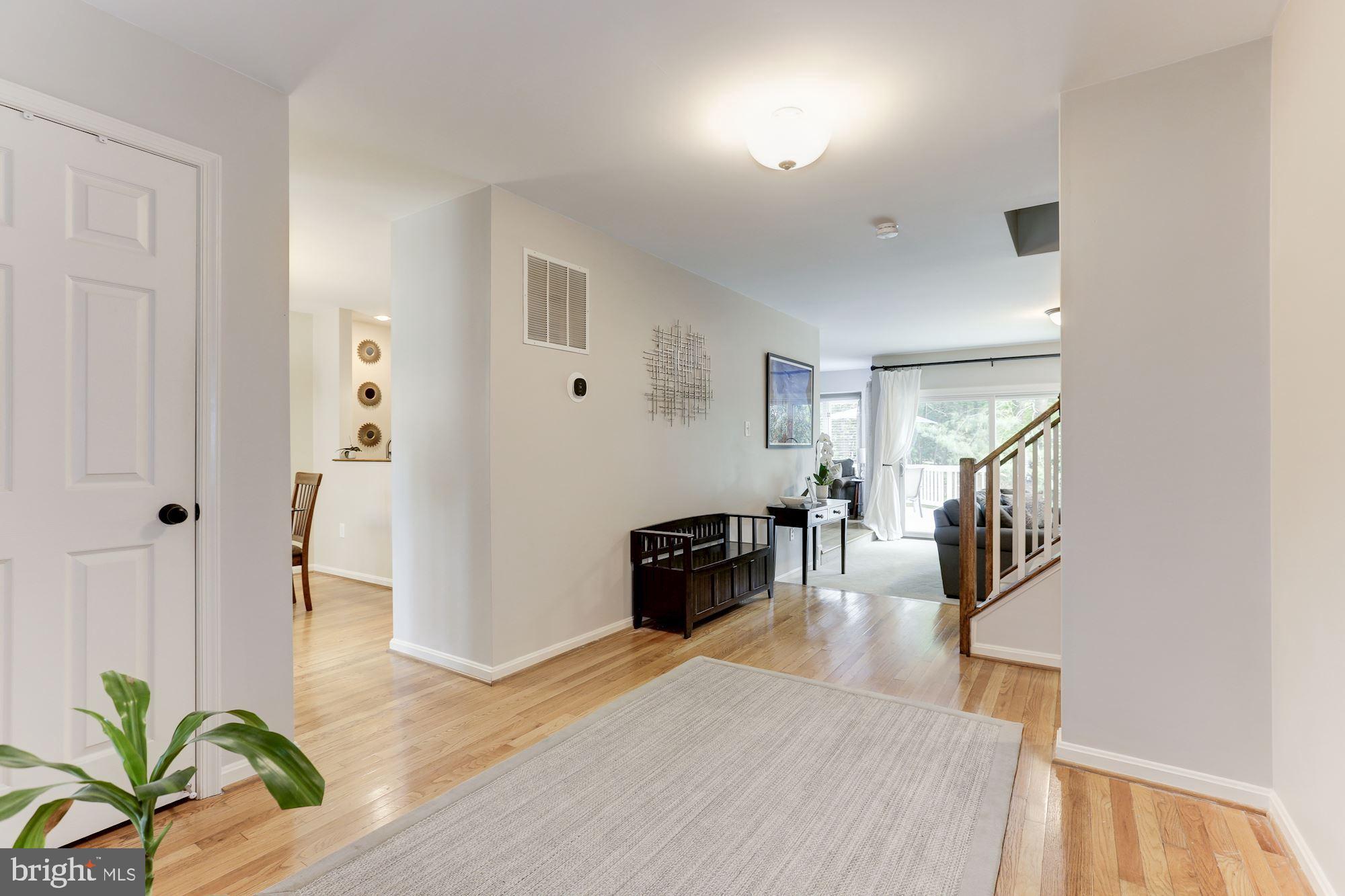 1320 Wedgewood Manor Way Reston, VA 20194 - Photo 4 of 57