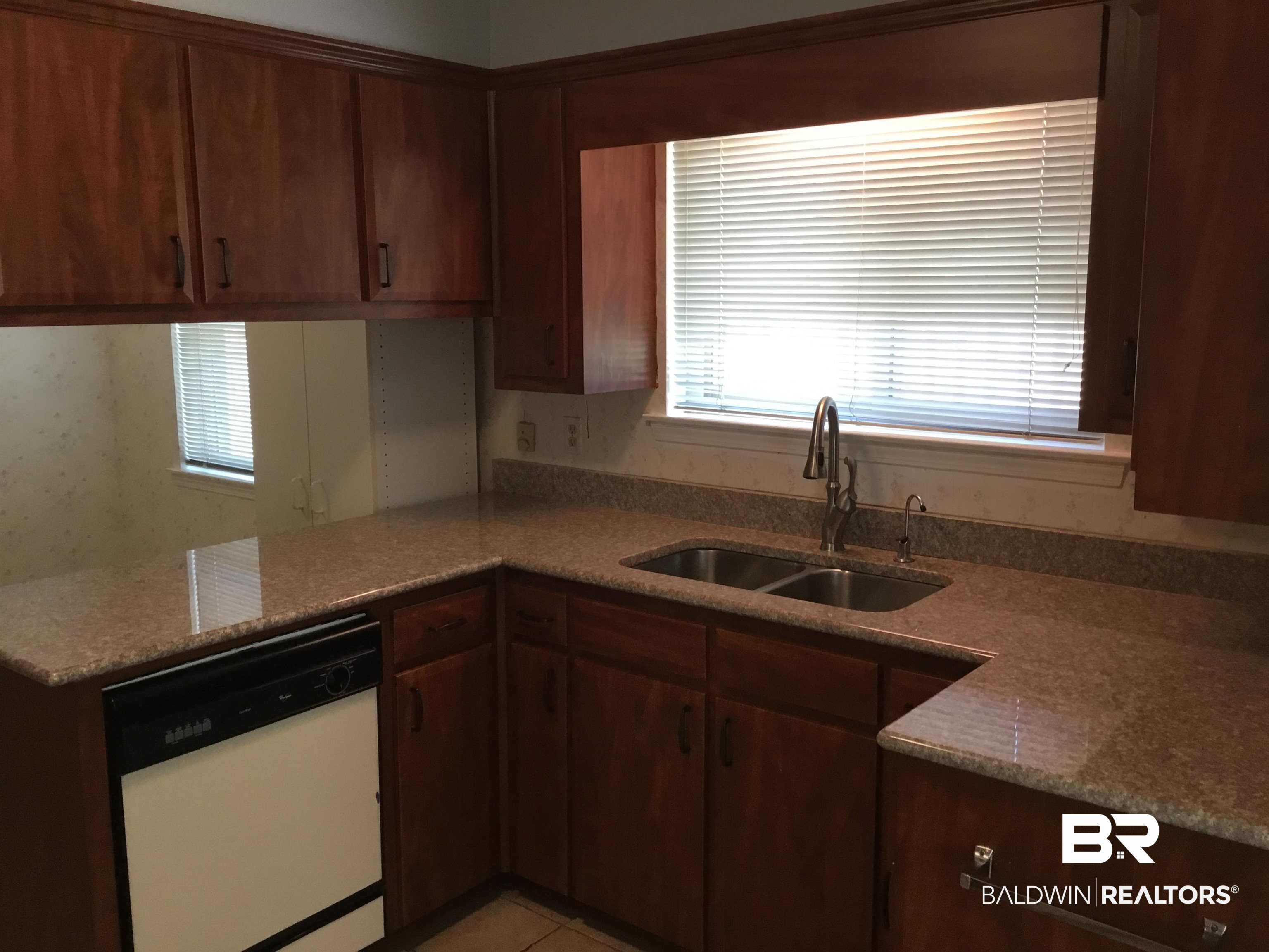 451 Ridgewood Drive Daphne, AL 36526 - Photo 14 of 39