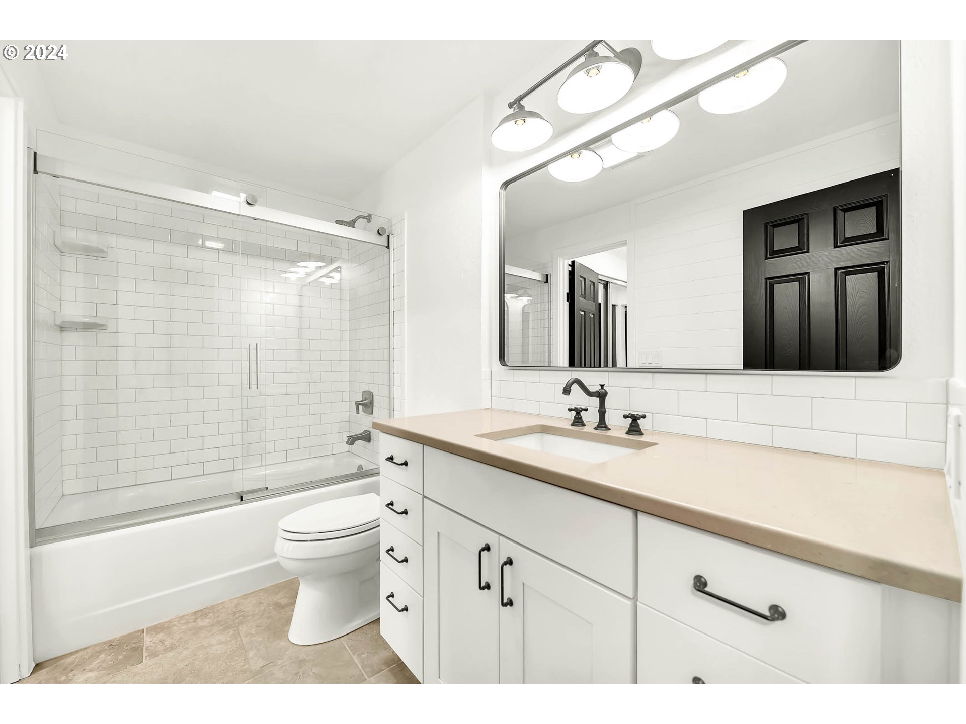 305 Country Club Road Eugene, OR 97401 - Photo 33 of 44 Gallery Image 33