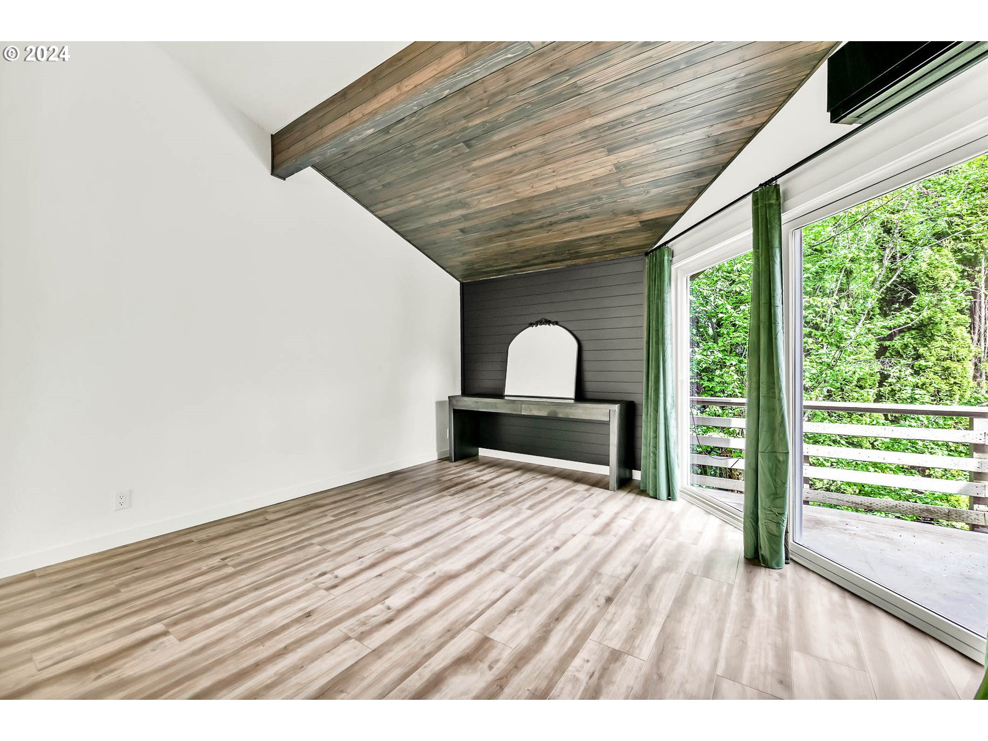 305 Country Club Road Eugene, OR 97401 - Photo 4 of 44 Gallery Image 4