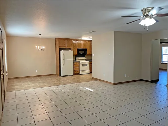 $1,650 | 3120 Conveyor Drive, Joshua, TX 76058