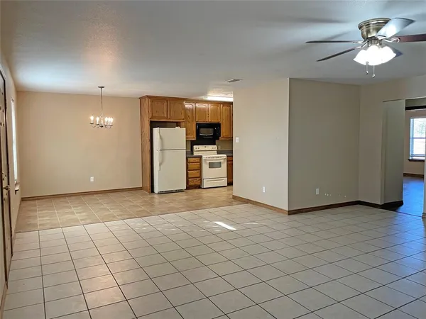 $1,450 | 3120 Conveyor Drive, Joshua, TX 76058