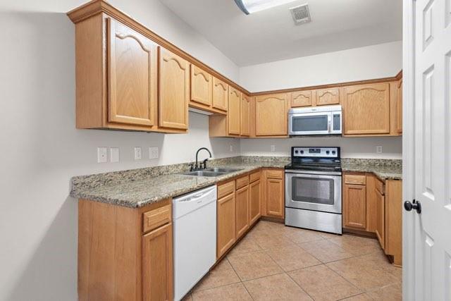 104 Covington Meadow Circle, Unit L Covington, LA 70433 - Photo 4 of 17