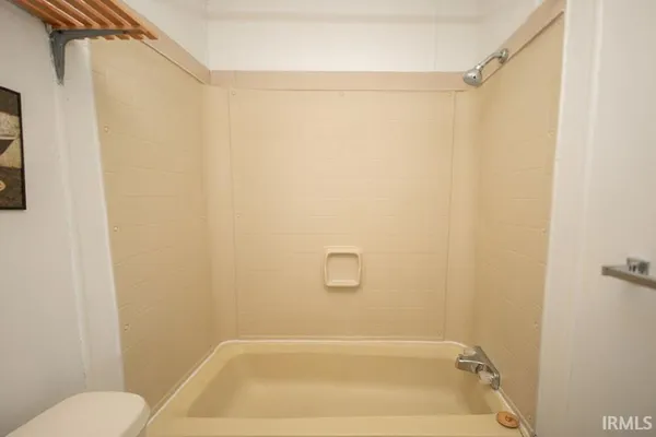 $220,000 | 1209 West Green Tree Lane, Bloomington, IN 47403